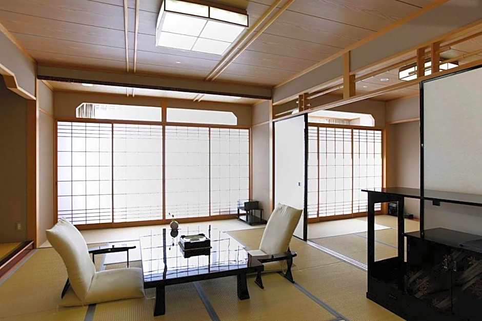 Kinugawa-Onsen Sanraku