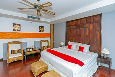 Double Room with Pool View