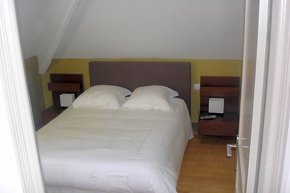 Hotel La Bastie d'Urfé