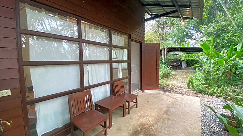 Brown House Chiangdao