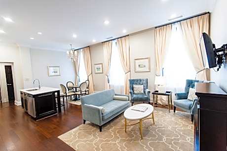 Two Bedroom Apartment with Harbor View