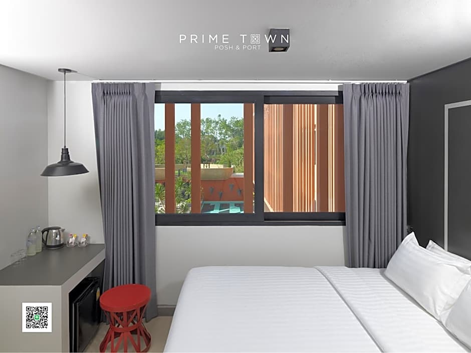 PRIME TOWN - Posh & Port Hotel PHUKET