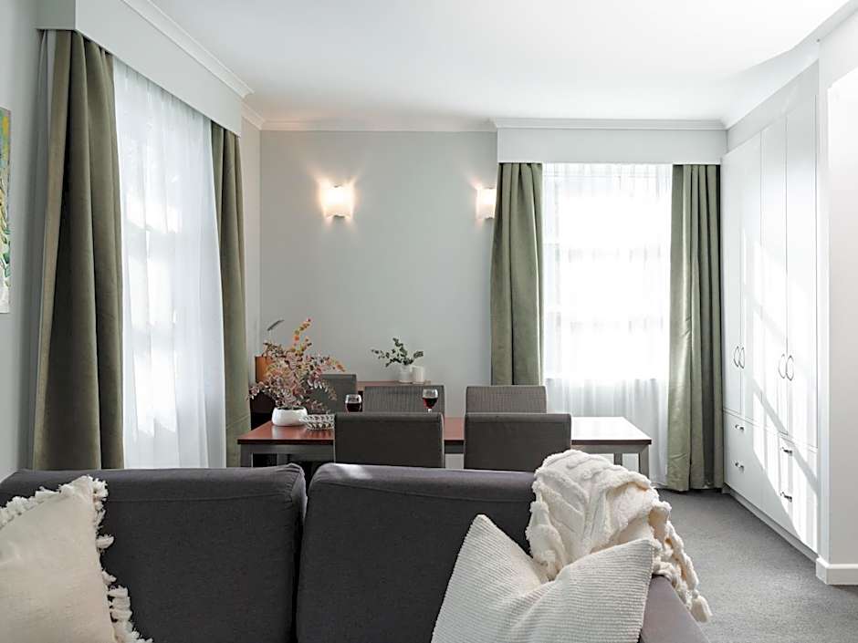 Abode Narrabundah