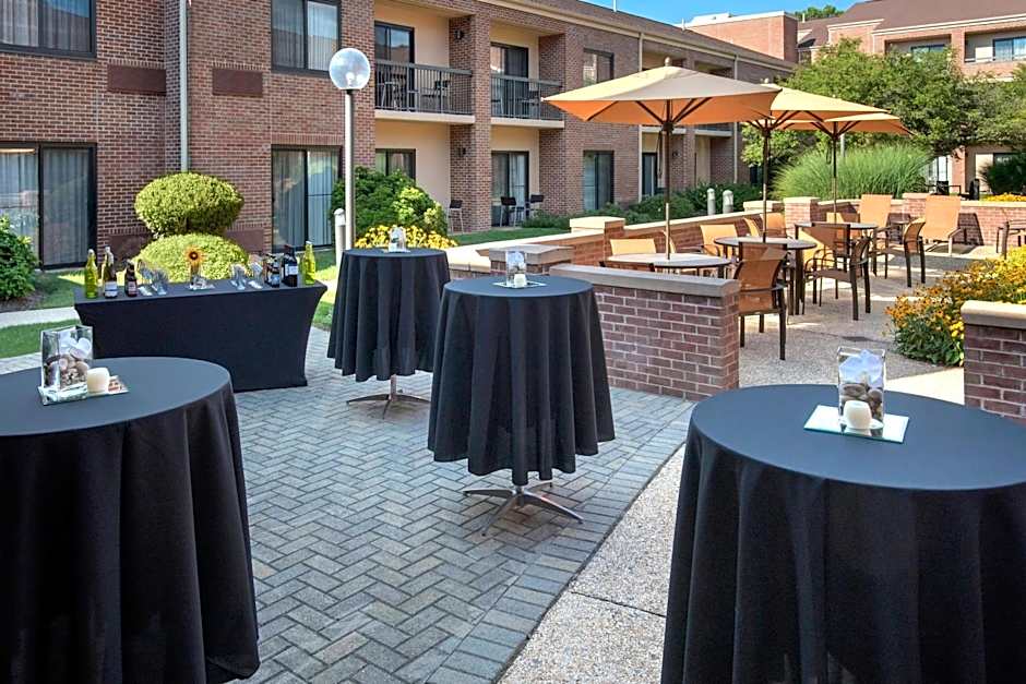 Courtyard by Marriott Boston Norwood/Canton