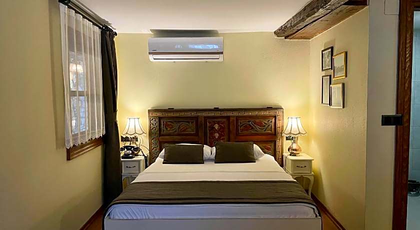 Urla Taş Konak Otel