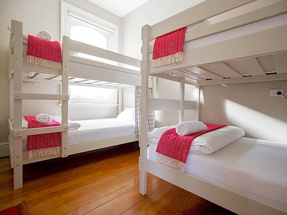 Montacute Boutique Bunkhouse