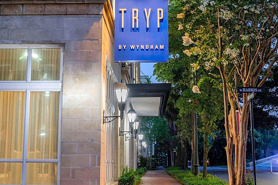 TRYP by Wyndham Savannah