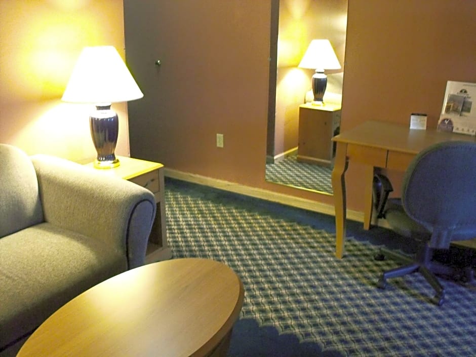 Americas Best Value Inn & Suites Three Rivers