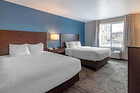 Queen Room with Two Queen Beds - Non-Smoking