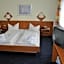 Fly Inn Hotel Frankfurt Airport Rüsselsheim ehemals Trip Inn Hotels