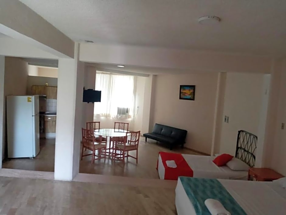HOTEL Galerias Diana