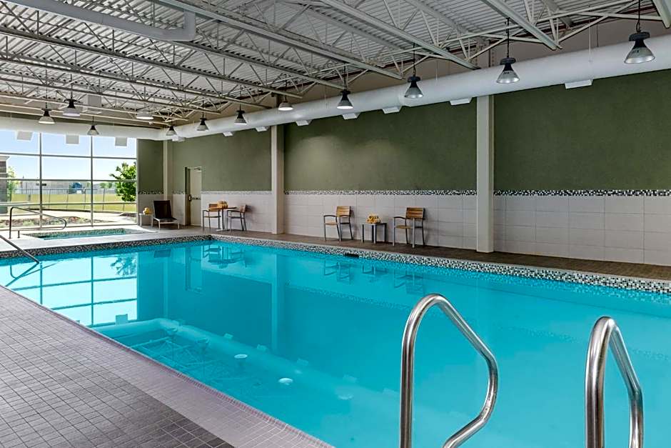 Holiday Inn Express & Suites Cold Lake By IHG