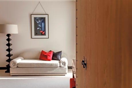 DOUBLE DELUXE ROOM WITH  SEA VIEW ROOM