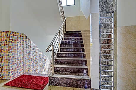 OYO Flagship 815012 Pearl Valley Residency