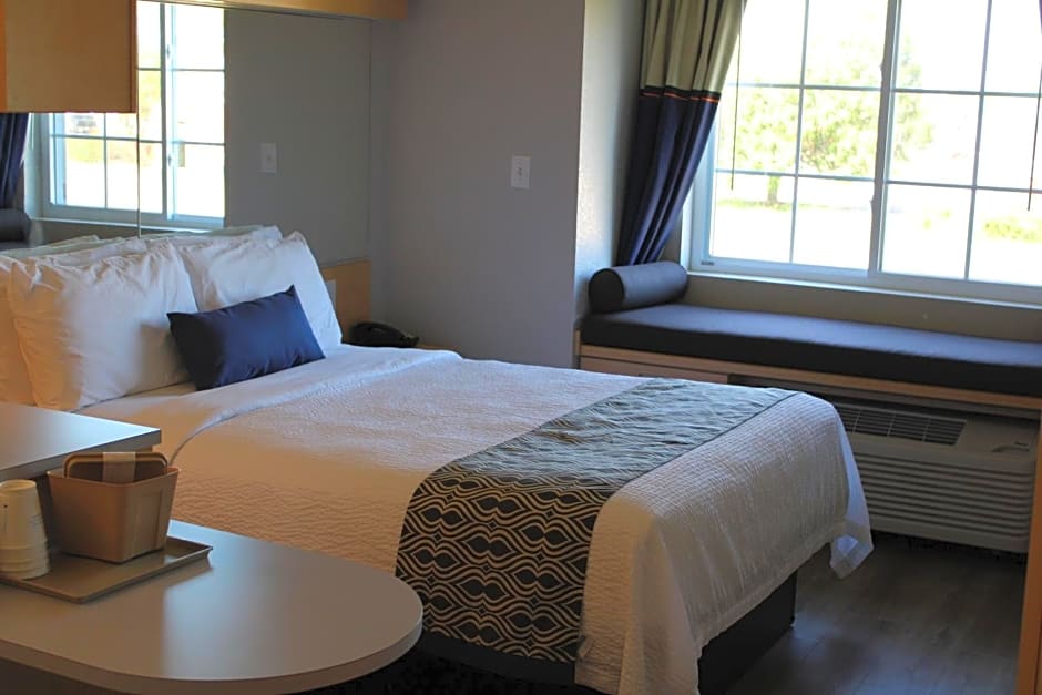 Microtel Inn & Suites By Wyndham Albertville