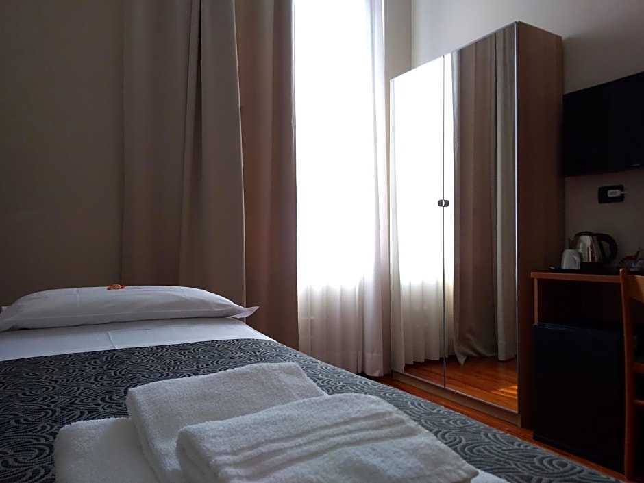 Hotel Twenty Nine