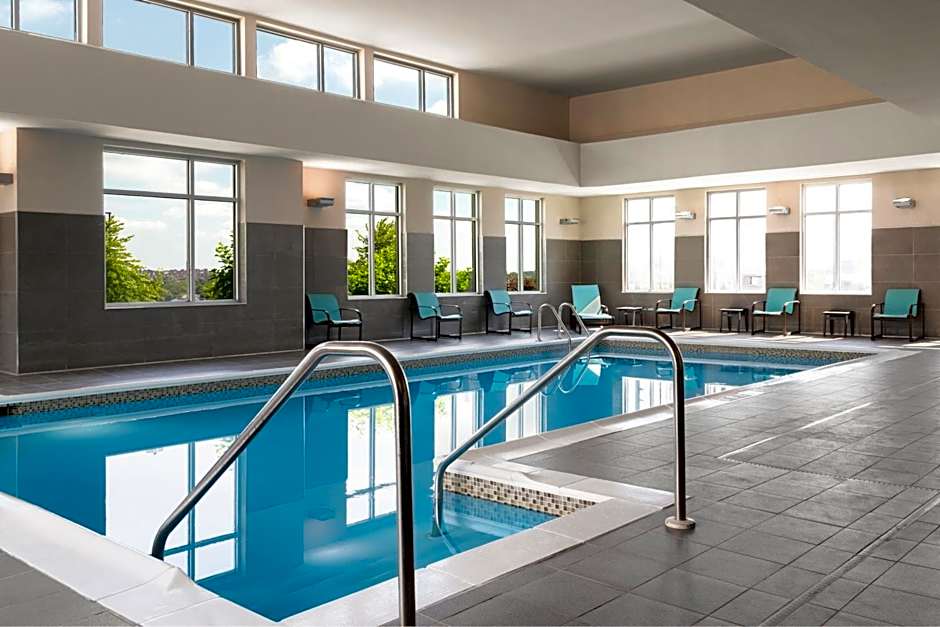 Residence Inn by Marriott Milwaukee West