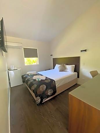 Coal n Cattle Hotel Motel