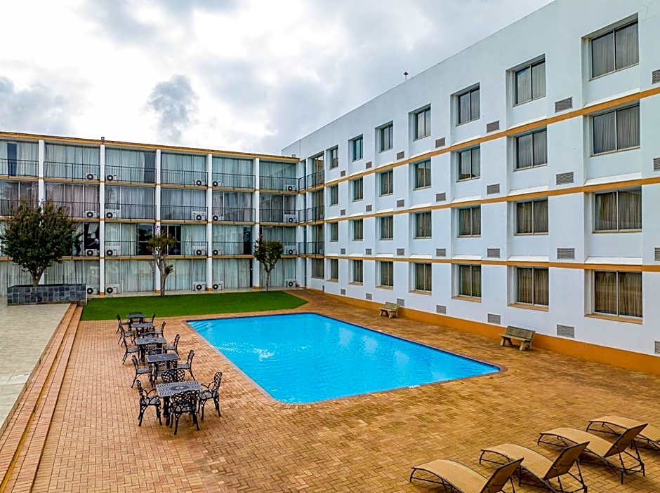 African Sky Ermelo Inn