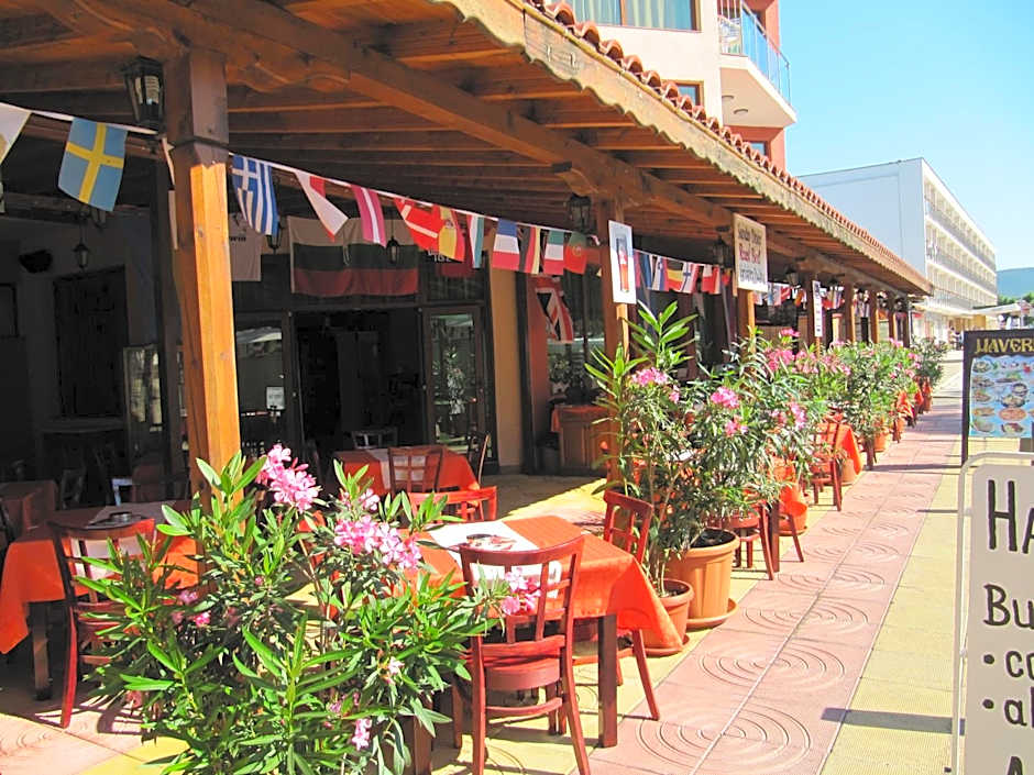 Maverick Hotel