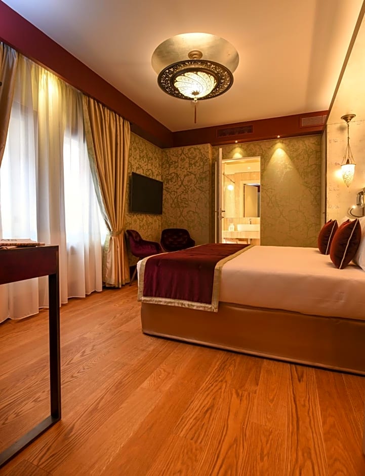 Santa Croce Boutique Hotel