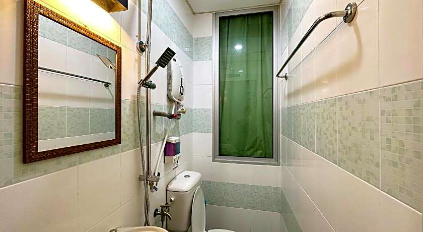 Hotel Tourist City Centre by HotSpot Essential