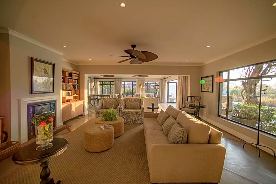 Valley Lodge - Babanango Game Reserve