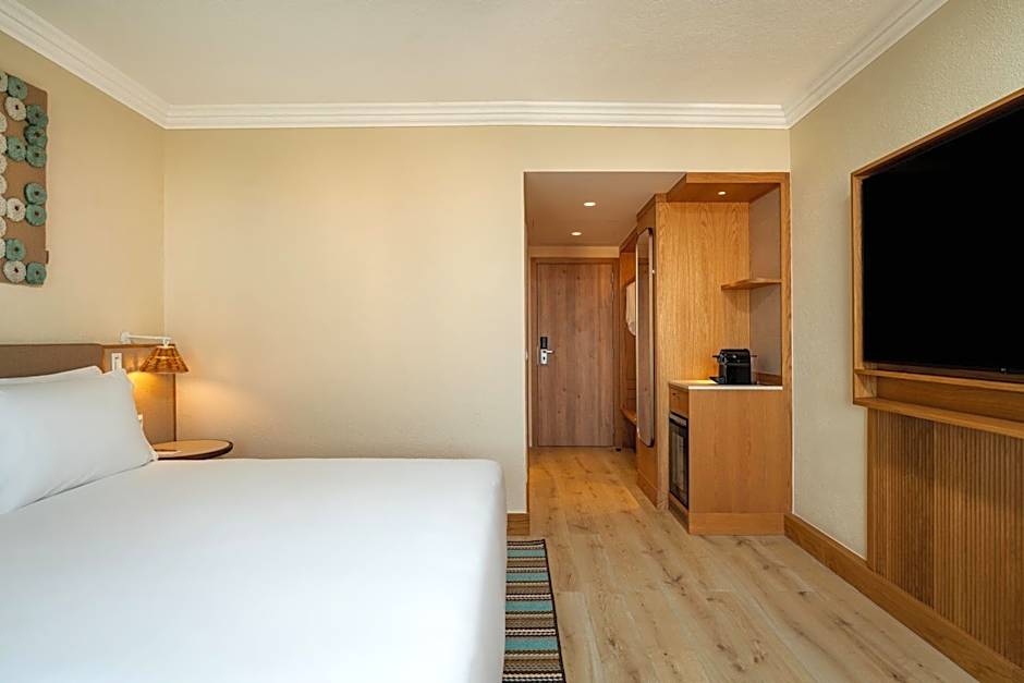 Photo 1 of 3 of Twin Room with Sea View
