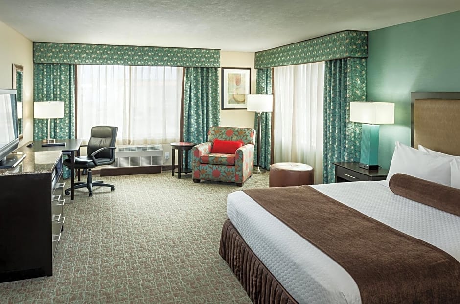 Crowne Plaza Anchorage-Midtown, an IHG Hotel