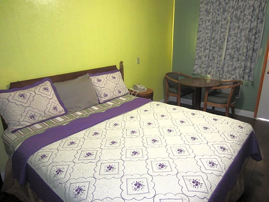 Travel Eagle Inn Motel