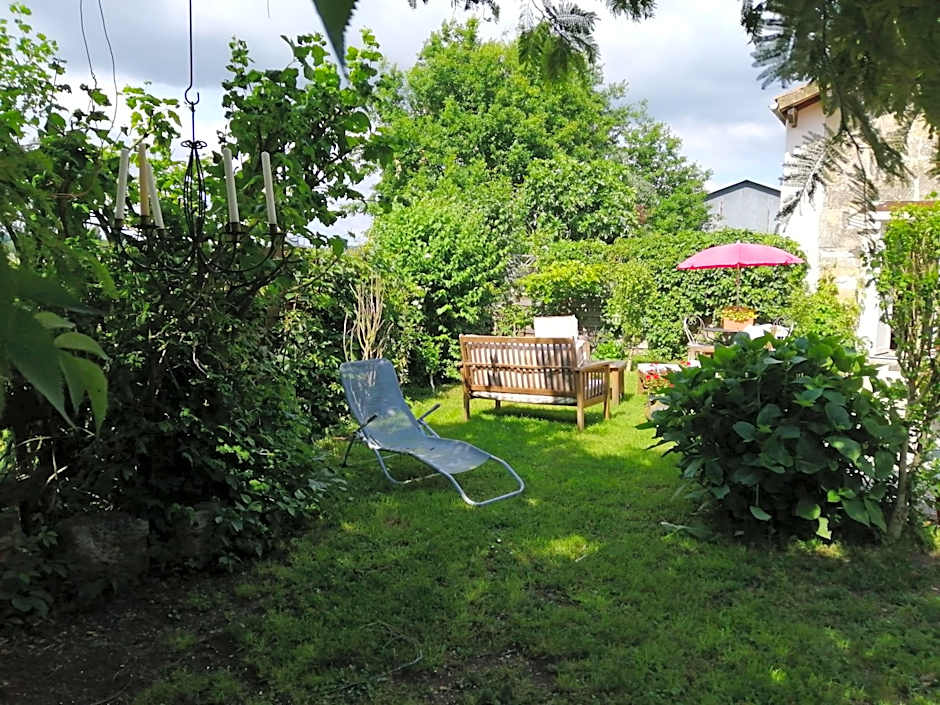 Chambres et Gîte Peyroutas "Amélie" à Vignonet St Emilion