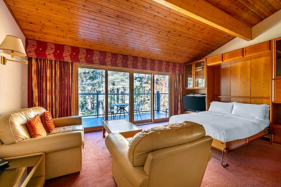 The Lodges at Craigendarroch Country Club