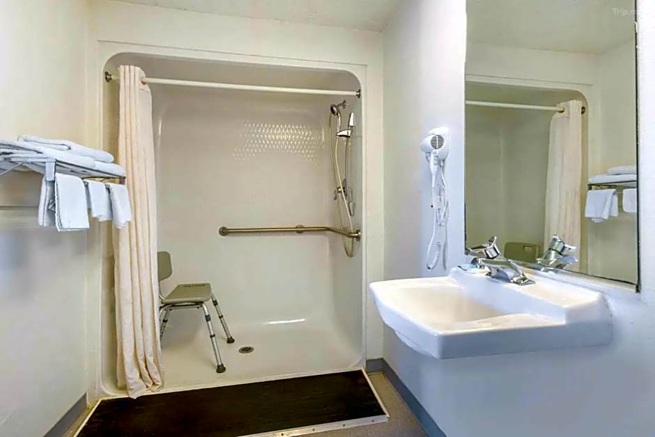 Hilliard Motor Lodge