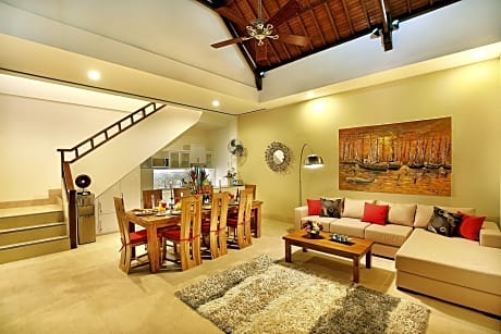 View De Liza Villa Seminyak Beachside Background