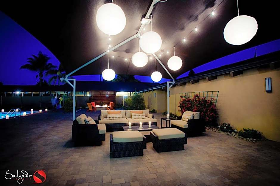 Carlton Oaks Lodge, an Ascend Collection Hotel