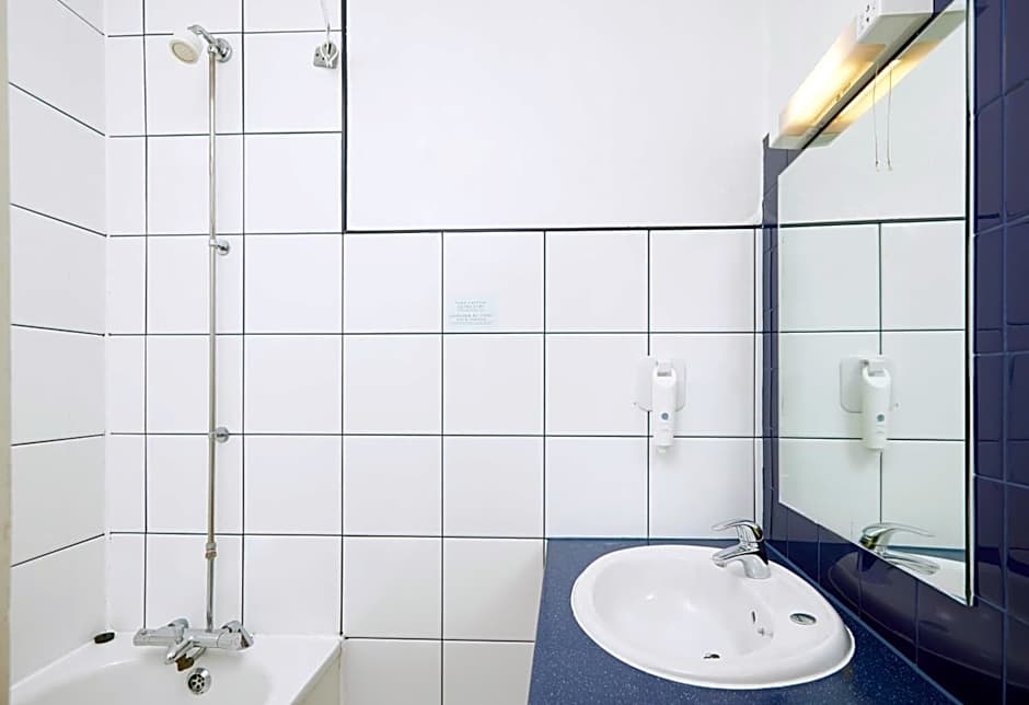 Crossroads by Chef & Brewer Collection