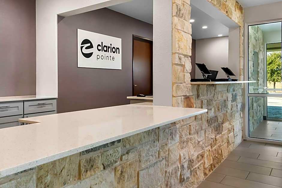 Clarion Pointe