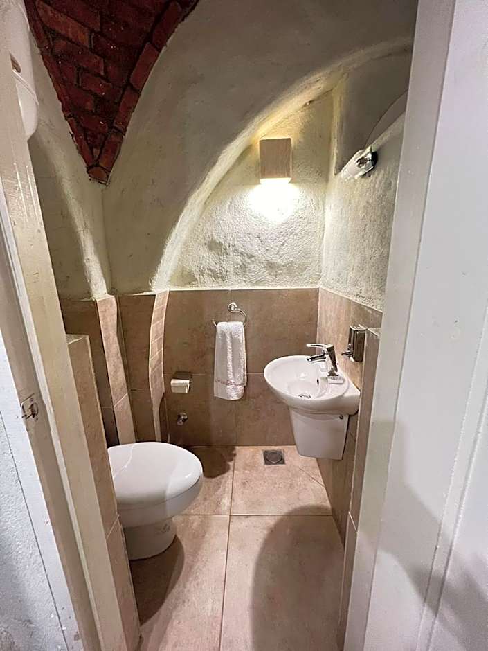 Artika Wadi Kiki Hotel