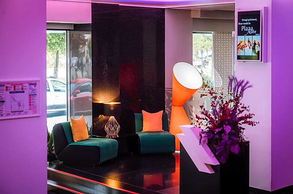 Plaza V Executive Hotel