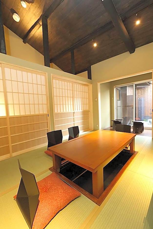 Kyoto Ikken Machiya Satoi Tetsusen Omiya Gojo
