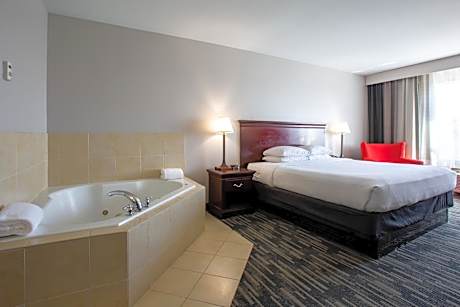 King Suite with Whirlpool