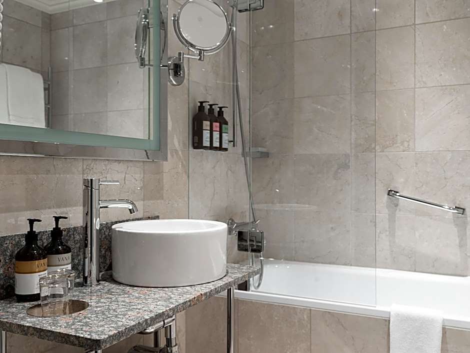 Elite Eden Park Hotel