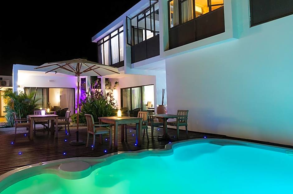 Villa Alizée Boutique Hotel - Idéal Couples & Pros - Rooftop - Parking privé