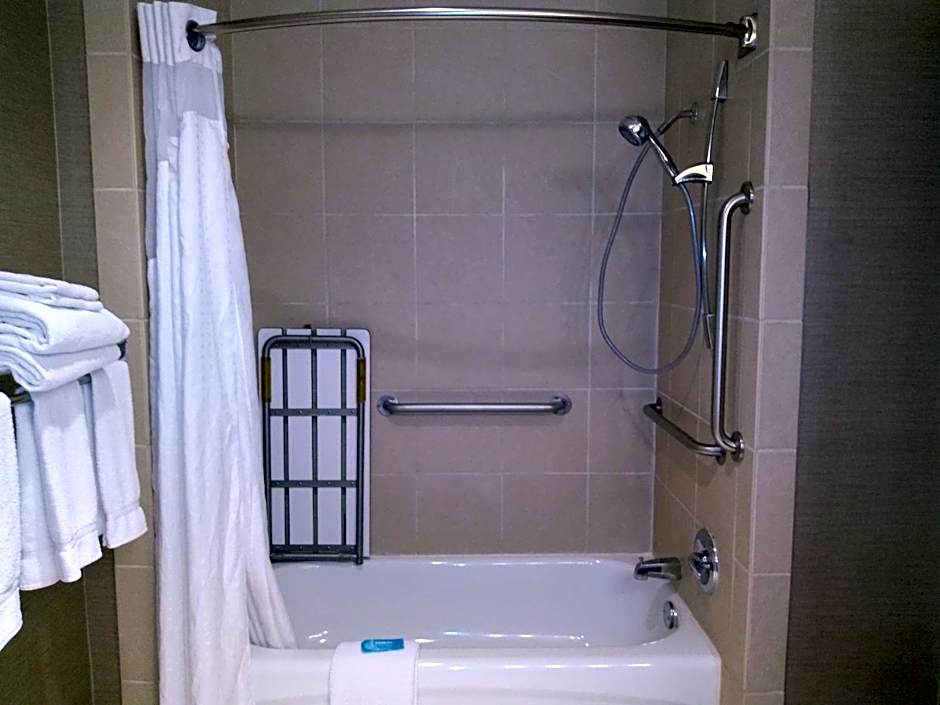 Holiday Inn Express Hotel & Suites Waterford By IHG