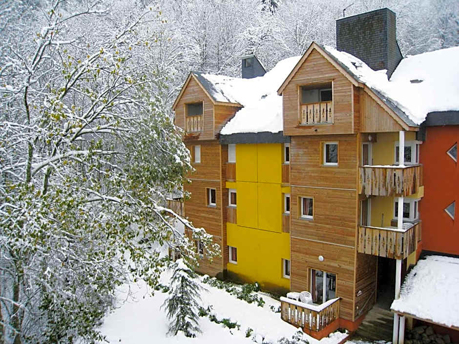 Lagrange Vacances Le Domaine des 100 Lacs