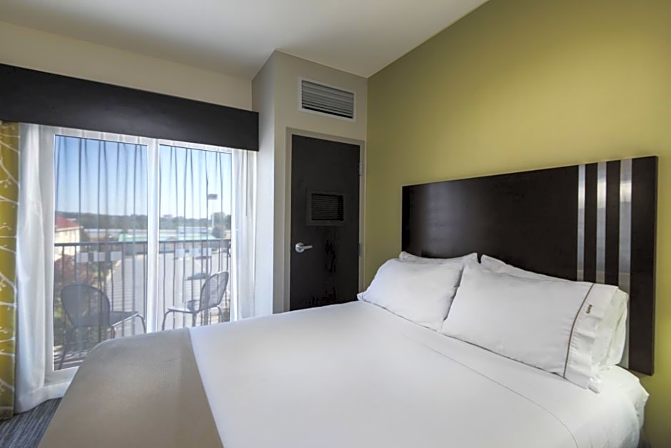 Holiday Inn Express Conway By IHG