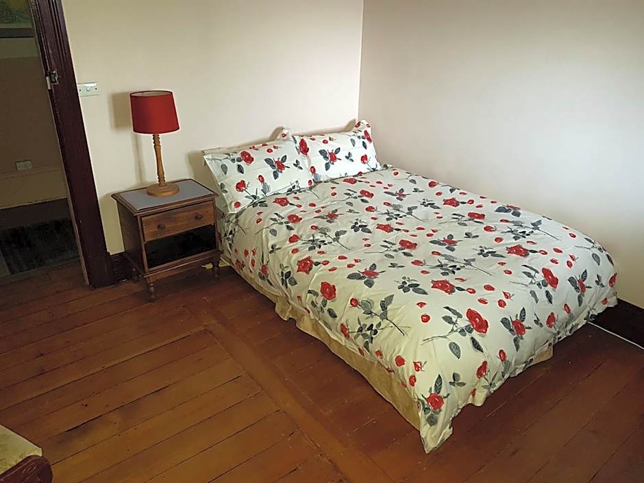 Holmhurst Guest House