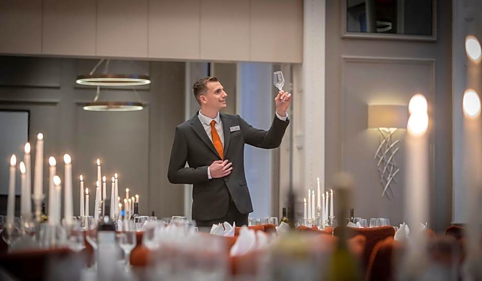 Clayton Hotel Glasgow City