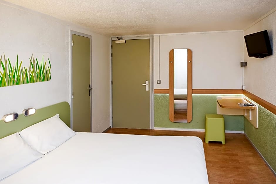 ibis Budget Courbevoie Paris La Defense