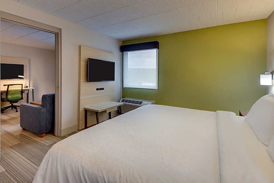 Holiday Inn Express Pittston - Scranton Airport